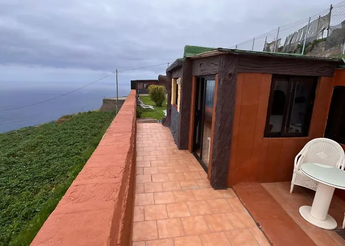 Дом отдыха Casa Caya Сан-Хуан-де-ла-Рамбла